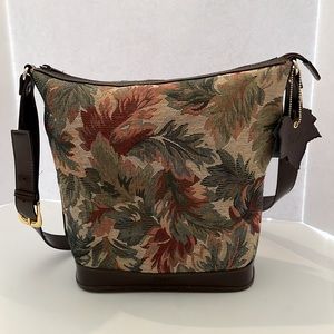 RELIC🍁 Tapestry Bucket Shoulder Bag  relic by fossil Messenger with Leaf Charm